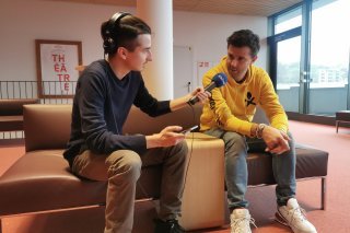 Donald Reignoux au micro de Simon